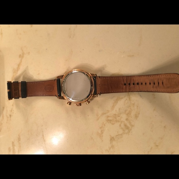 Black and Rose Gold Fossil Watch - Picture 4 of 4